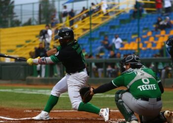 Aneury Tavarez conecta 2 jonrones y llega a 13 en México