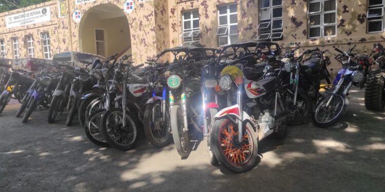 CESFRONT recupera 32 motocicletas robadas serían trasladada hacia Haití