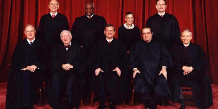 El Tribunal Supremo de EEUU revoca el derecho constitucional al aborto