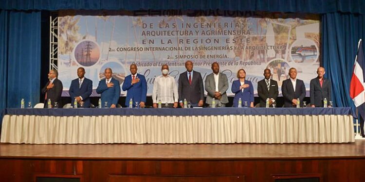 Deligne Ascención: Gobierno ha invertido más de 150 mil millones en infraestructura vial