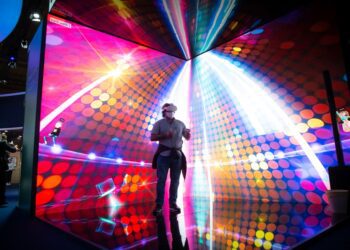 Grandes compañías ven en serio al metaverso como evolución del Internet 