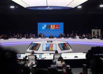 Terrorismo, ciberespacio, erosión del control armamentístico y clima, son preocupaciones de la OTAN