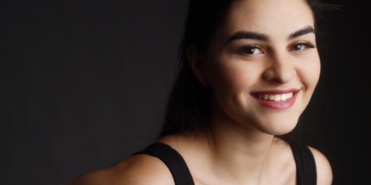 Inti Santana debuta en el cine con papel principal en “La Boya”