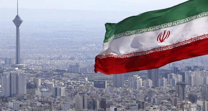 Irán dice haber arrestado a espías israelíes que tramaban asesinato de científicos nucleares