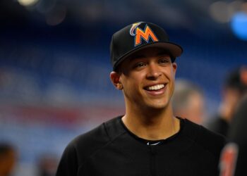 Joe Dunand llega a Licey en cambio por Pedro Severino