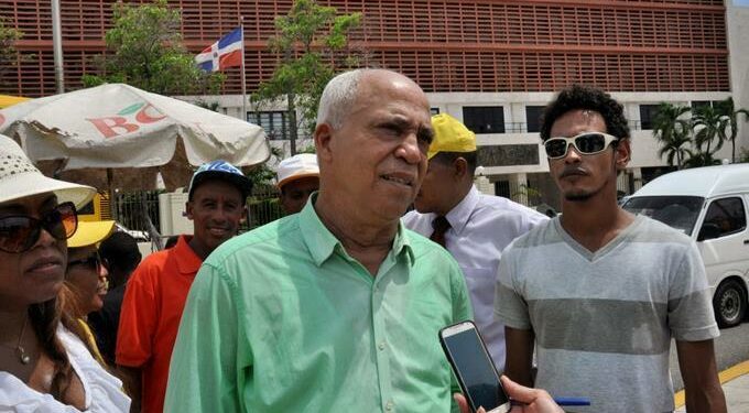 Fiscalía acusará al abogado Johnny Portorreal de estafar a 283 personas de apellido Rosario