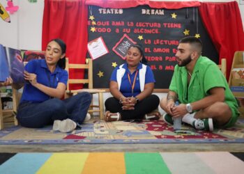 Cantante colombiano Manuel Turizo visita escuela de bachata DREAM de Project