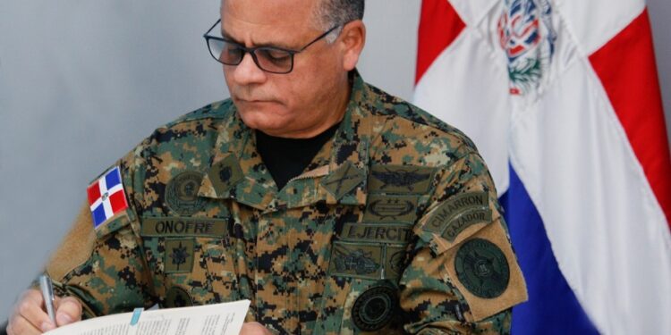 MIDE reduce 46% a cotización de militares retirados