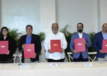 INTEC crea programa de becas con empresas del sector de zonas francas