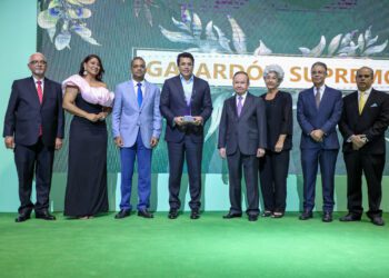 Adompretur se luce con la entrega del galardón Luis Agusto Caminero