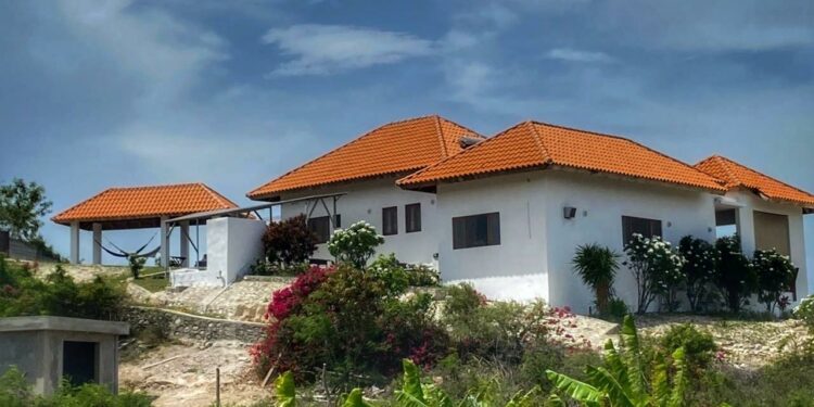 Azua cuenta con el primer Eco hotel en Altos de La Caobita