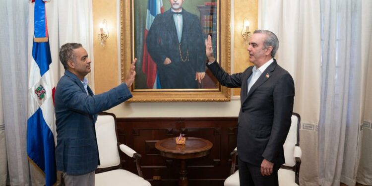 Abinader juramenta a Joel Santos como ministro de la Presidencia