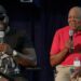 David Ortiz rodeado de familiares, amigos y compatriotas en Cooperstown