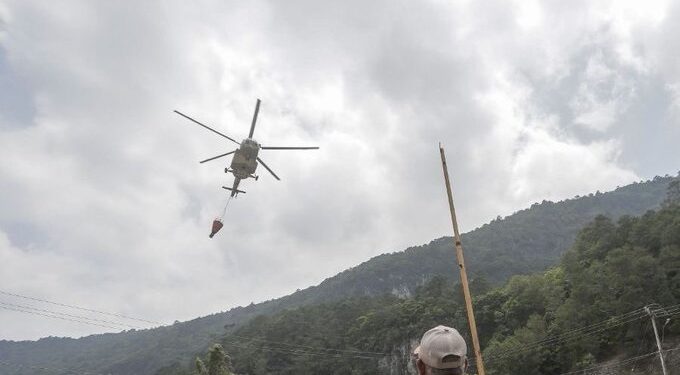 Al menos 14 muertos al caer un helicóptero de la Marina en Sinaloa, México