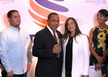 Canal Su Mundo TV inaugura moderno estudio de televisión digital