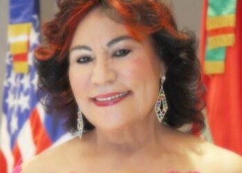 Periodista Cándida Ortega fue atracada por el Faro a Colón