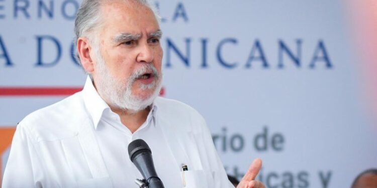 Inician construcción de la carretera de acceso del vertedero de Duquesa