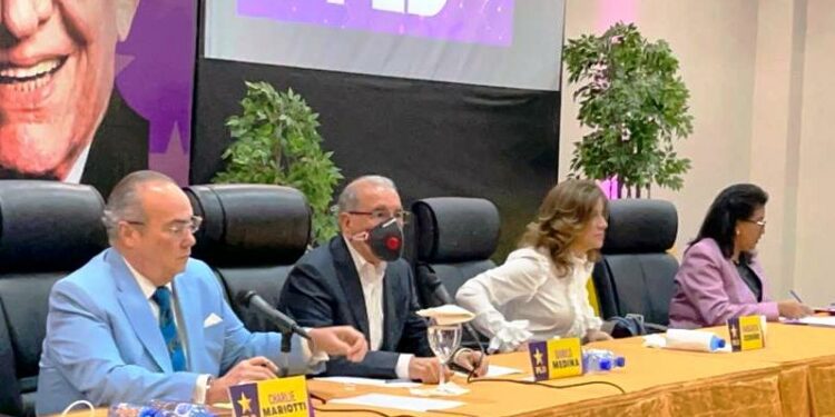 Comité político del PLD reunido presidido por Danilo Medina