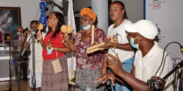 ¿Qué son Los Congos y Los Guloyas que la UNESCO aprobó RD$5.5 millones para salvaguardar sus tradiciones?