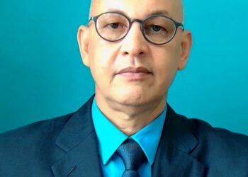 Cirujanos irían a paro, hoy vence plazo dado a ARS