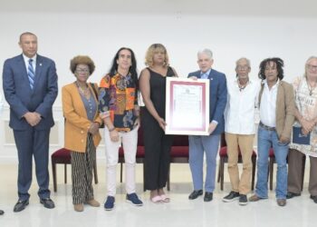 Reconocimiento postumo  a Juan José Ayuso y Luis “El Terror” Díaz en el Senado