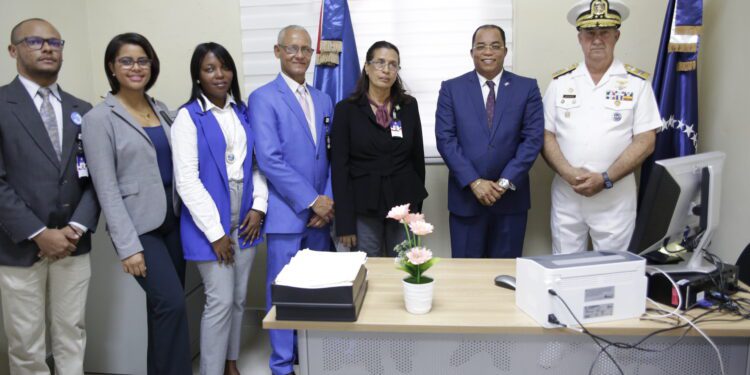 Contraloría instala primera Unidad de Auditoría Interna en la Armada Dominicana