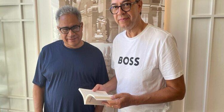 Plinio Chahín y José Mármol participan en la mesa 'La República Dominicana y sus poetas'