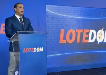 Una mujer de Mao se convierte en millonaria al ganar el Agarra-4 de LOTEDOM