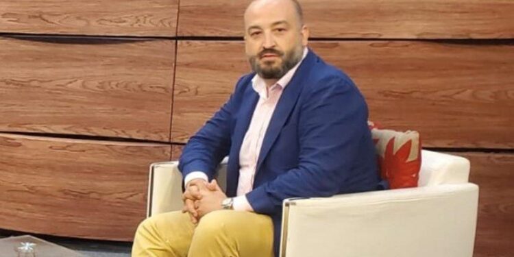 Explican ventajas para clínicas de contratar servicios externos