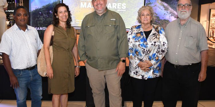 Grupo Jaragua realiza Exposición Fotográfica “ManglarEsVida”  