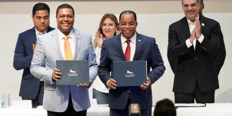 Liga Municipal y Contraloría General inician Programa de mejora del control interno municipal 