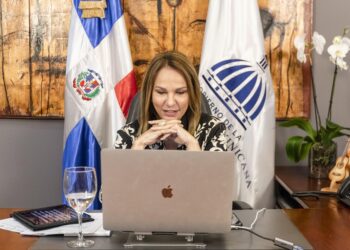 Milagros Germán y  Roberto Fulcar asumen presidencias de consejos de la CECC/SICA