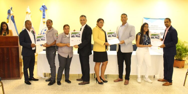 Especializan a 30 oficiales PN como Investigadores en Trata de Personas y Explotación Sexual Comercial