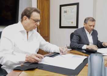 Rector UNPHU pide fortalecer política de proyectos de cooperación entre gobierno y universidades