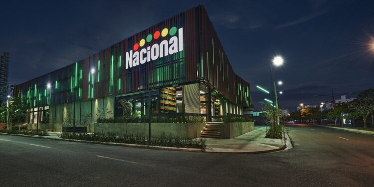 Supermercados Nacional abre su nueva sucursal en la Av. Rómulo Betancourt