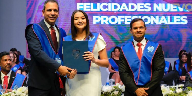 ITLA gradúa 546 nuevos profesionales tecnológicos