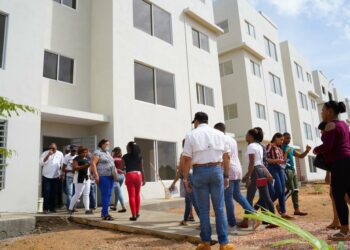 Gobierno fomenta participación de desarrolladores en la construcción de viviendas de bajo costo