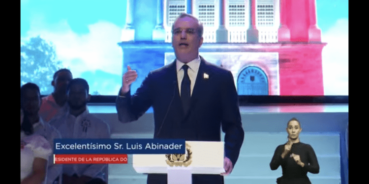 Discurso en vivo del presidente Abinader desde Santiago