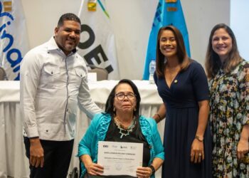 Certifican 440 educadores que forman en la primera infancia 