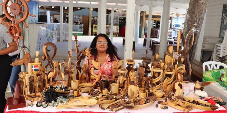 FODEARTE inaugura feria artesanal en Punta Cana