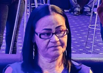 Una madre de tres hijos recibe RD$25 millones que ganó con el Agarra 4 de Lotedom