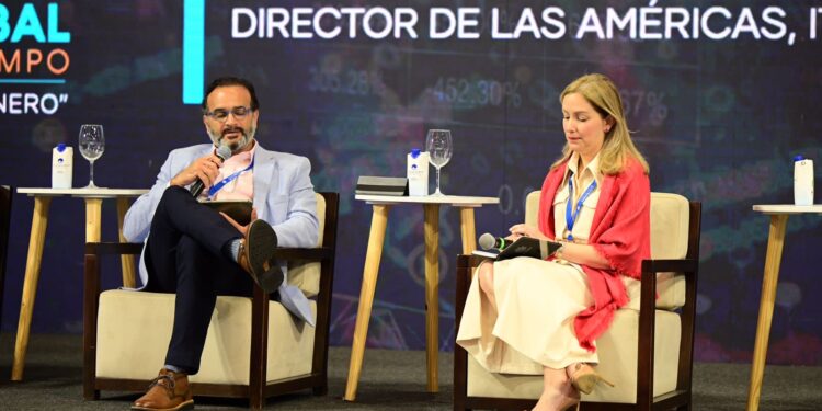 Foro concluye con exhortación a que RD asuma realidad de las monedas digitales