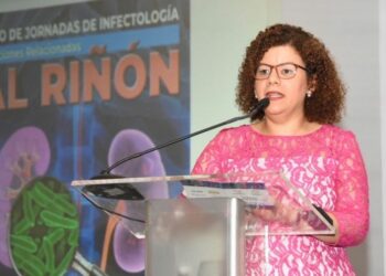 Sociedad Infectología pone ojo en relaciones homosexuales para contener viruela del mono