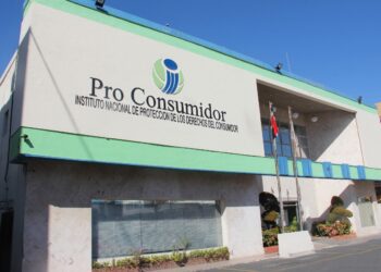 Pro Consumidor advierte a restaurantes cobran el 10% de propina de comida para llevar