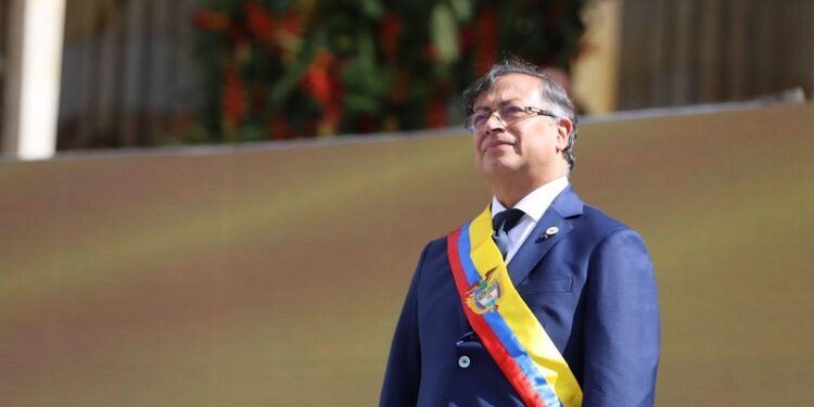 Grupos armados de Colombia dispuestos a negociar la paz con nuevo gobierno