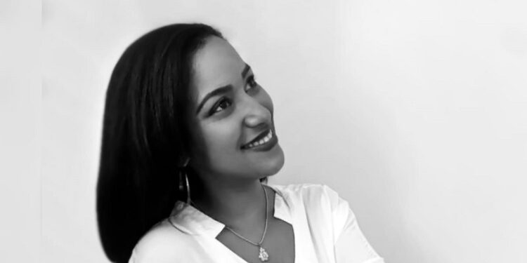 La dominicana Sheila Balbuena publica su primera novela romántica