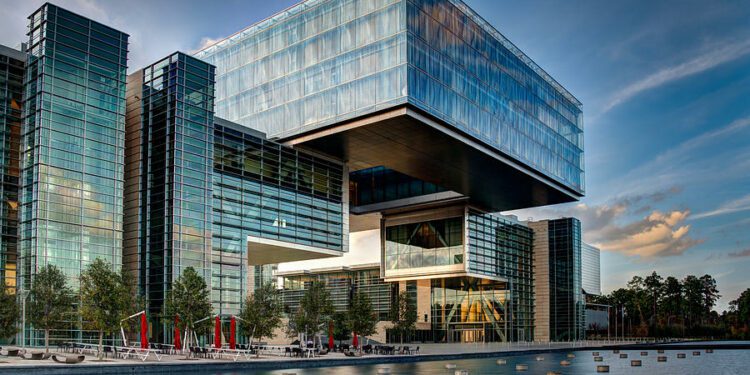 Secretario general de la ONUreclama más impuestos para las petroleras