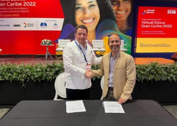 Coursera-UNICARIBE firman acuerdo educativo