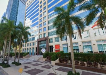 Banreservas anuncia apertura de oficinas en España y Estados Unidos