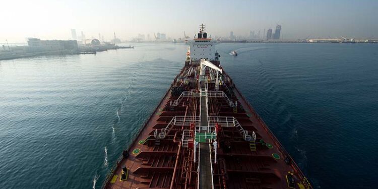 La OPEP tuvo ingresos por 570 000 millones de dólares en 2021